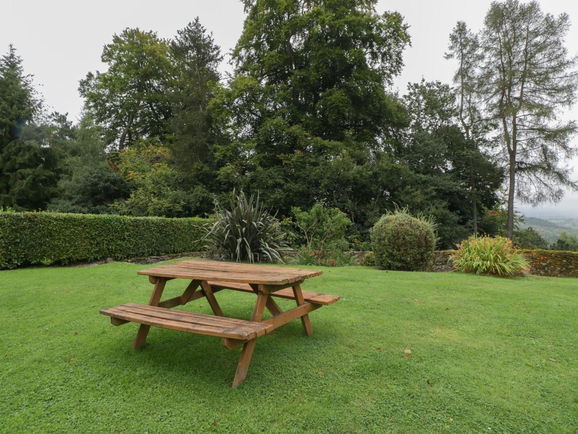 Danby Lodge Lydney Ngoại thất bức ảnh